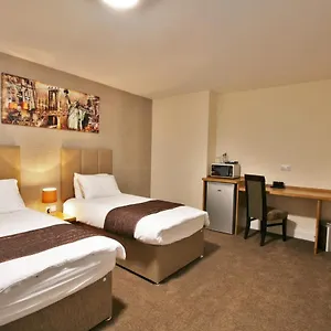 New County & Serviced By Roomsbooked Gloucester
