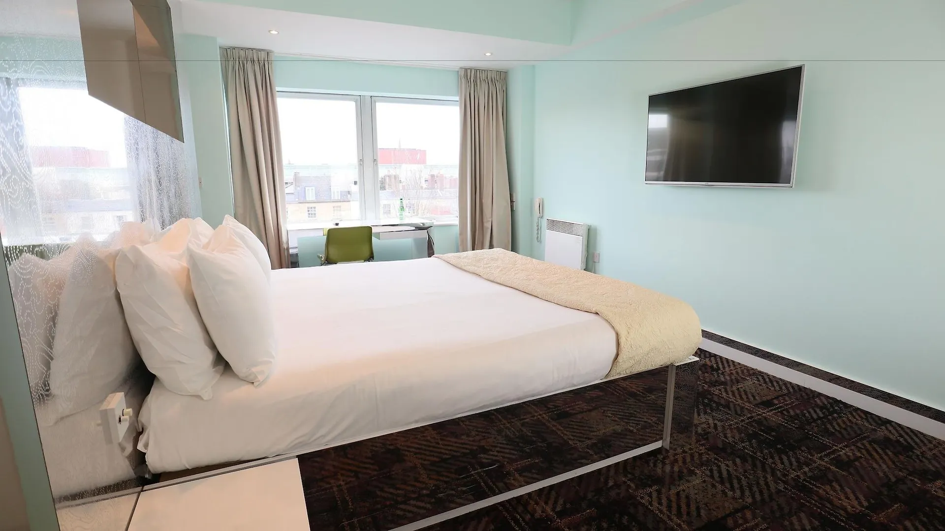 Citrus Hotel Cheltenham By Compass Hospitality